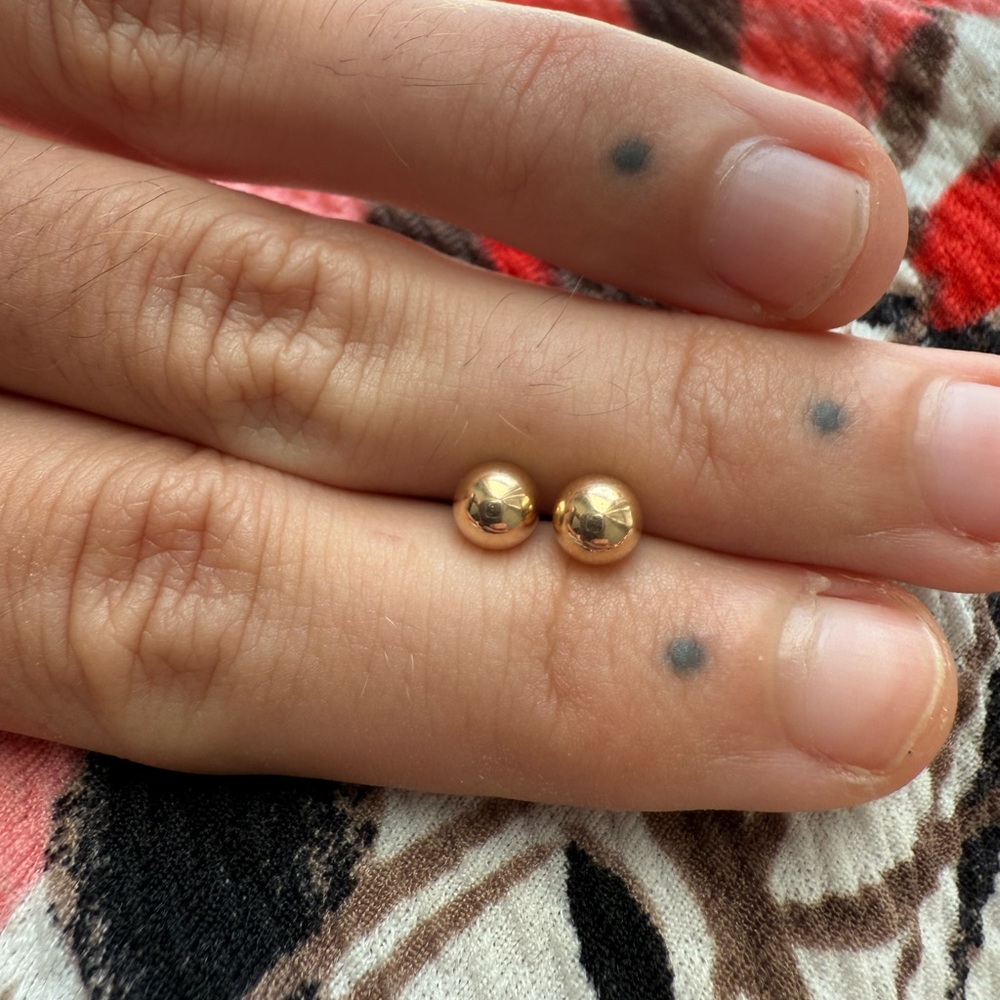 Vintage 14K Marked Stamped Yellow Gold Jewelry Ball Bead Stud Earrings + Backs - Picture 3 of 15